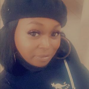 Meet your Posher, Sherita